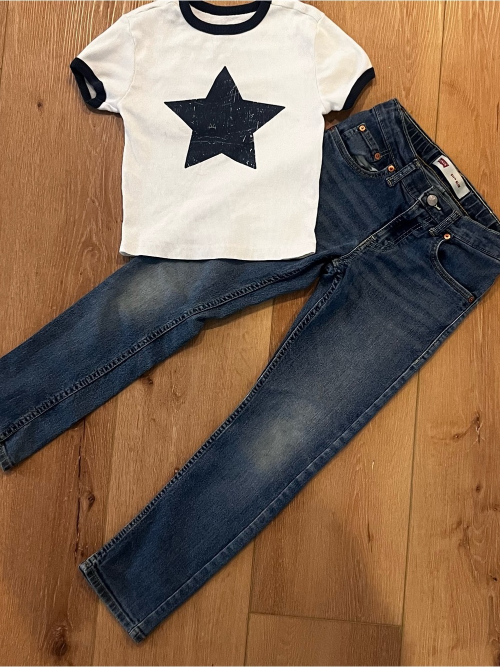 Girls Levi’s and Star Ringer T Outfit- 511 Classic Slim Fit adjustable waist.